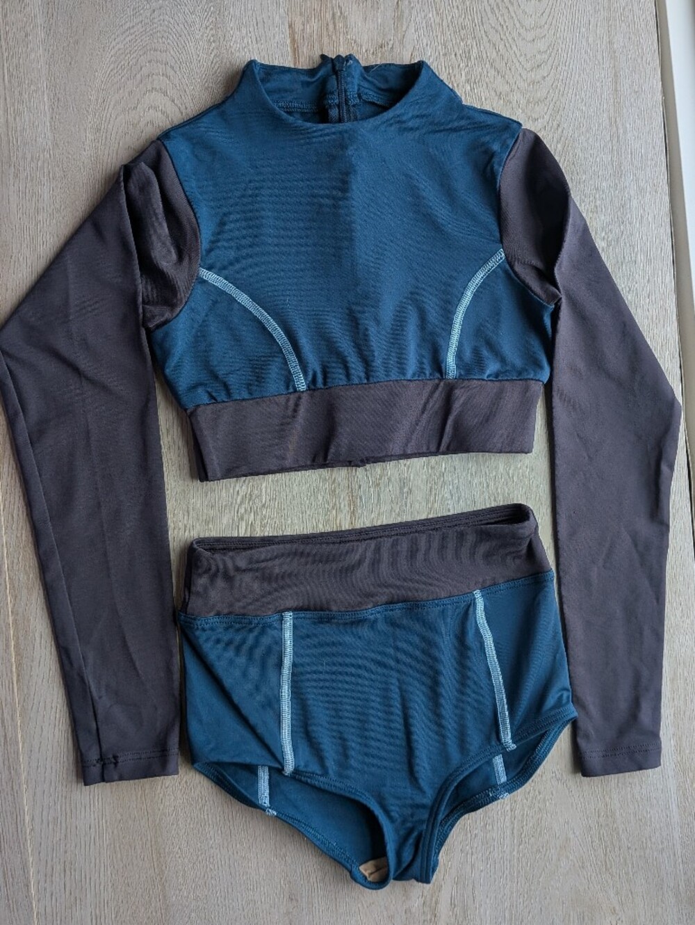 Tiger Friday Colorblock Long Sleeve Dance Set - Size CL